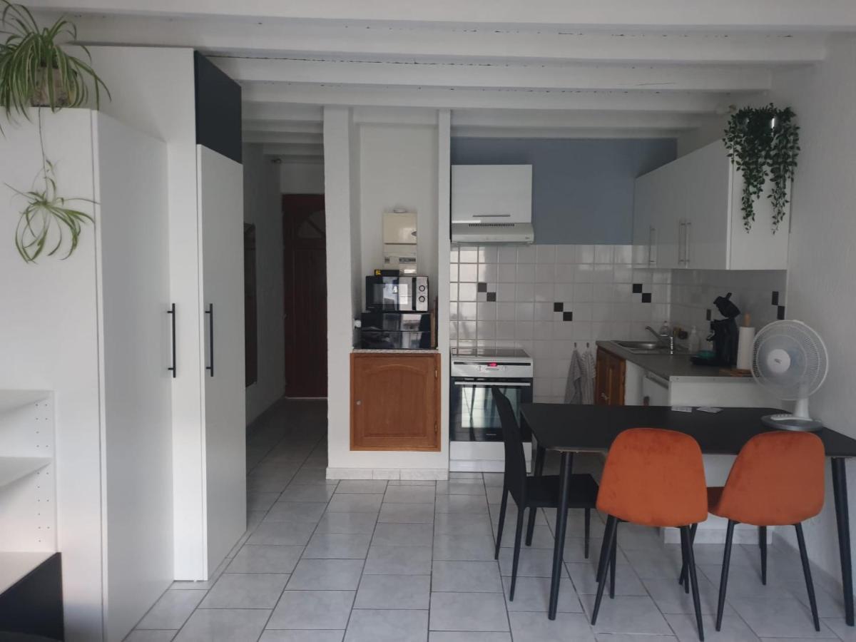 Studio Tout Confort Centre Ville - Balcon, Clim, Tv, Wifi Мазан Екстериор снимка